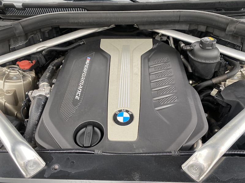 BMW X5 M50XD 4x4 400PS CZ DPH FULL 1A - fotka 89 z 171