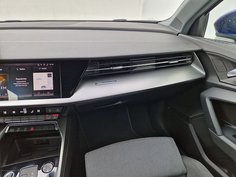 Audi A3 S-Line 35 TFSI - fotka 25 z 36