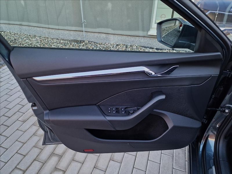 Škoda Octavia 1.5TSI 110kW DSG Style,1.Maj. - fotka 38 z 50
