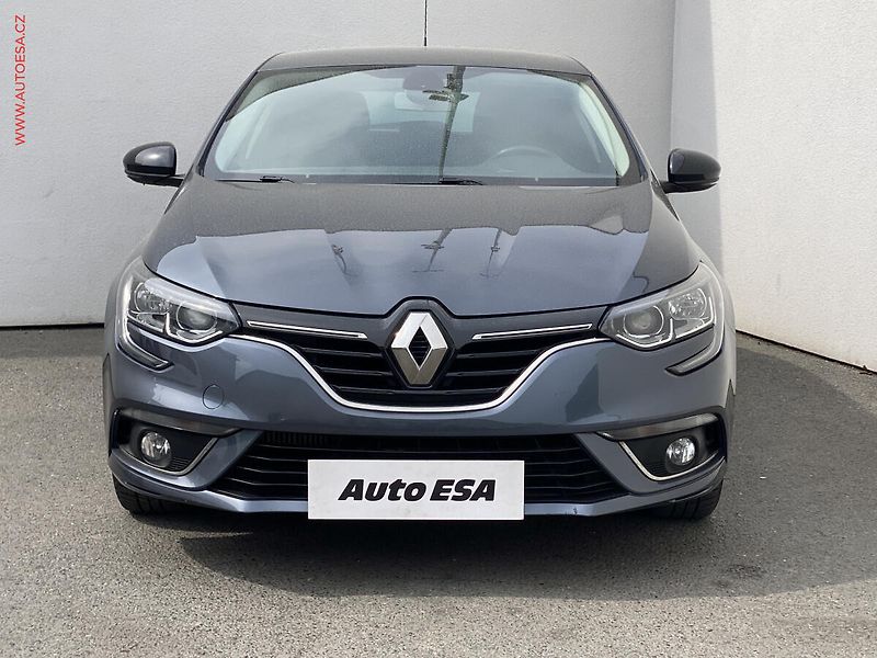 Renault Mégane (2018) 1.3 i, ČR, AC, tempo, park - fotka 2 z 16