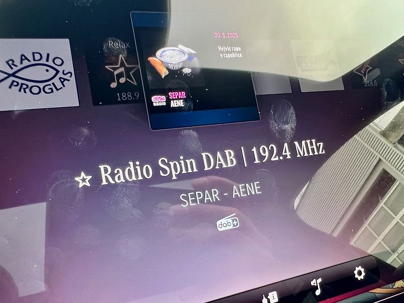 Mercedes-Benz Třídy E (2025) 450 d 4MATIC Linie AMG - fotka 30 z 31