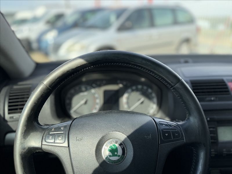 Škoda Octavia 1,9 BEZ DPF, +SADA ZIMNÍCH KOL - fotka 10 z 17