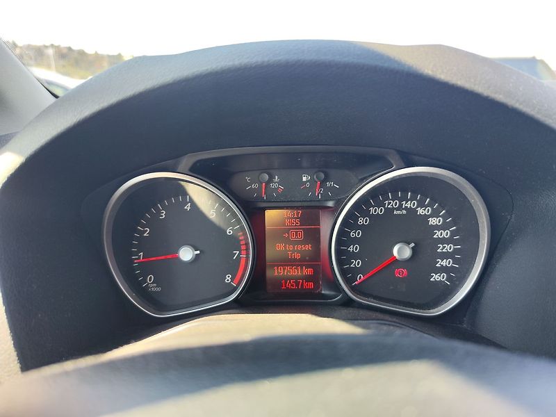 Ford Mondeo 1.6 EcoBoost/118kW ČR 2.Maj. - fotka 14 z 27