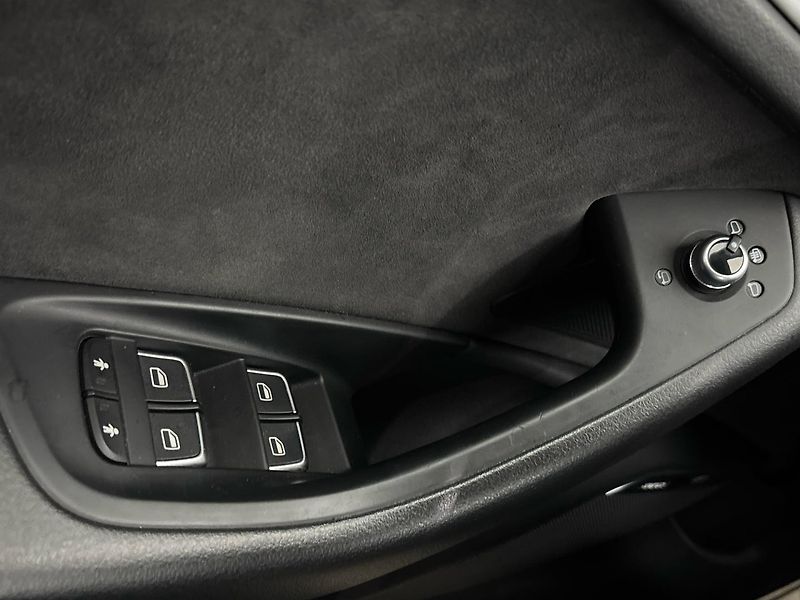 Audi A6 quattro S tronic - fotka 21 z 29
