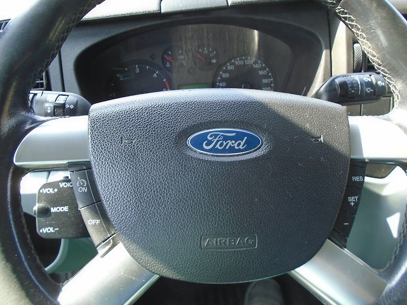 Ford Transit (2014) 2.2 TDCi 9 míst BUS L3H2 Klima - fotka 23 z 31