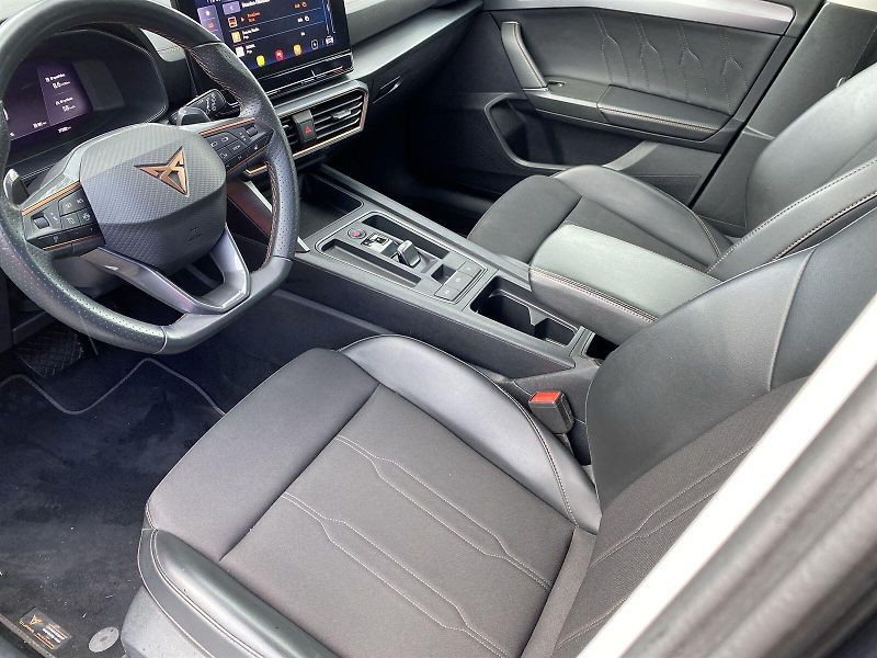Cupra Formentor (2024) 1.5 TSI DSG - fotka 6 z 33