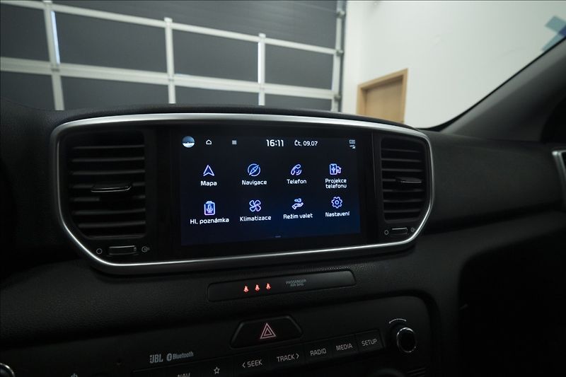 Kia Sportage 1,6 CRDi NAVI KAMERA VÝHŘEV ČR - fotka 40 z 49
