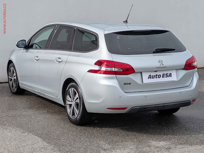 Peugeot 308 (2017) 1.6HDi, 2.maj,ČR, autoAC - fotka 6 z 14