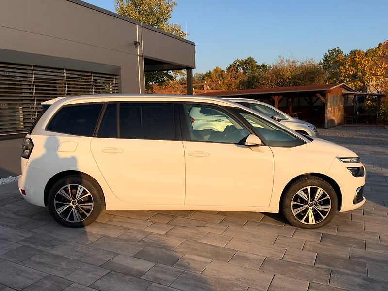 Citroën Grand C4 SpaceTourer (2019) 1.2 PureTech 96kW 7.Míst - fotka 4 z 30