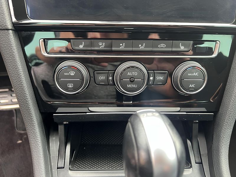 Volkswagen Golf 1.4 TSI, DSG - fotka 20 z 26