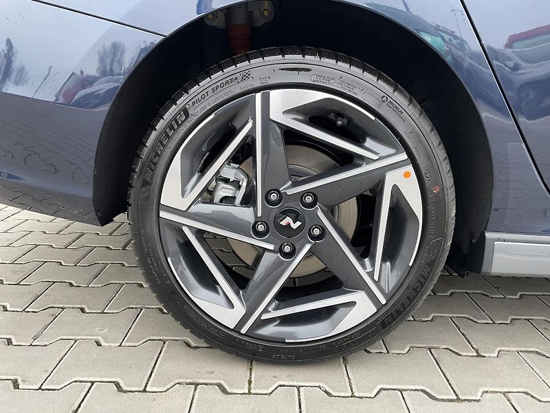 Hyundai i30 1,5 T-GDI MHEV 103kW N-line AT - fotka 4 z 32