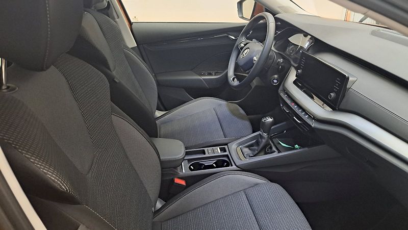 Škoda Octavia (2024) Ambition 1,5 TSI 110 KW - fotka 15 z 23