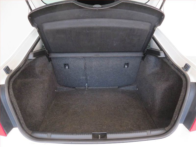 Škoda Rapid (2013) 1.2 TSI, Serv.kniha, Tempomat - fotka 13 z 15