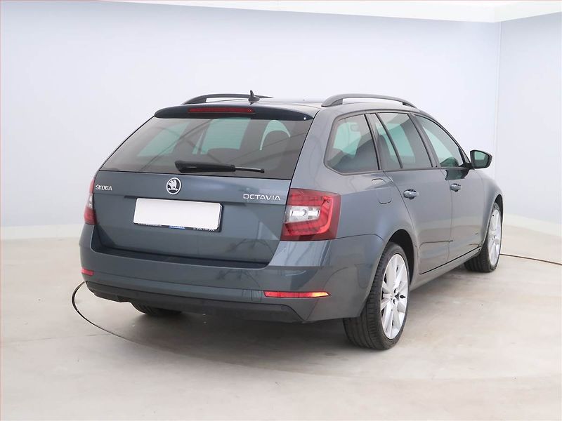 Škoda Octavia (2019) 2.0 TDI, Automat, Serv.kniha - fotka 5 z 18
