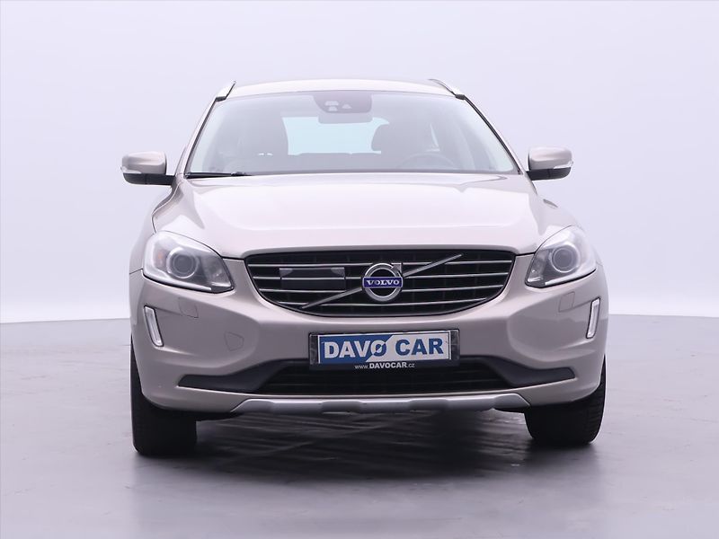 Volvo XC60 2,0 D3 100kW Summum Serv.Kniha - fotka 2 z 28