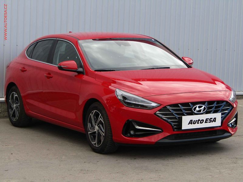 Hyundai i30 (2022) 1.0 T-GDi Fastback, 1.maj,ČR - fotografie inzerátu