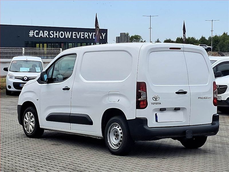 Toyota ProAce City (2021) 1.5 D4-D, ČR, 1Maj, DPH - fotka 4 z 15