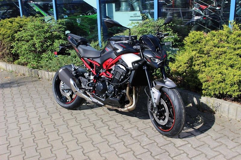 Kawasaki Z 900 (2025) NOVINKA 2025 TOP AKCE - fotka 2 z 7