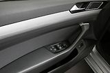 Volkswagen Passat 2.0TDI 110kW DSG IQ ACC Tažné - náhled 14