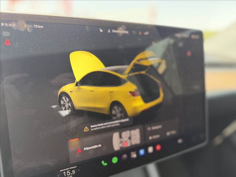 Tesla Model Y 0,0 220kW NOVÉ V ČR DPH 38tKm - fotka 12 z 34