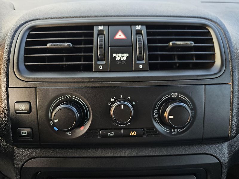 Škoda Fabia 1.4 16v 63kW,KLIMA,8xAIRBAG - fotka 21 z 37