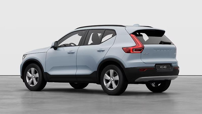 Volvo XC40 (2026) B3 AUT ESSENTIAL - fotka 6 z 17