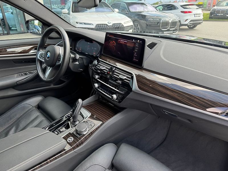BMW Řada 5 530d xDrive El. tažné TOP stav - fotka 15 z 22