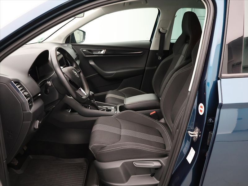 Škoda Karoq 1,5 TSI 110kW Style 1.Maj. - fotka 11 z 32