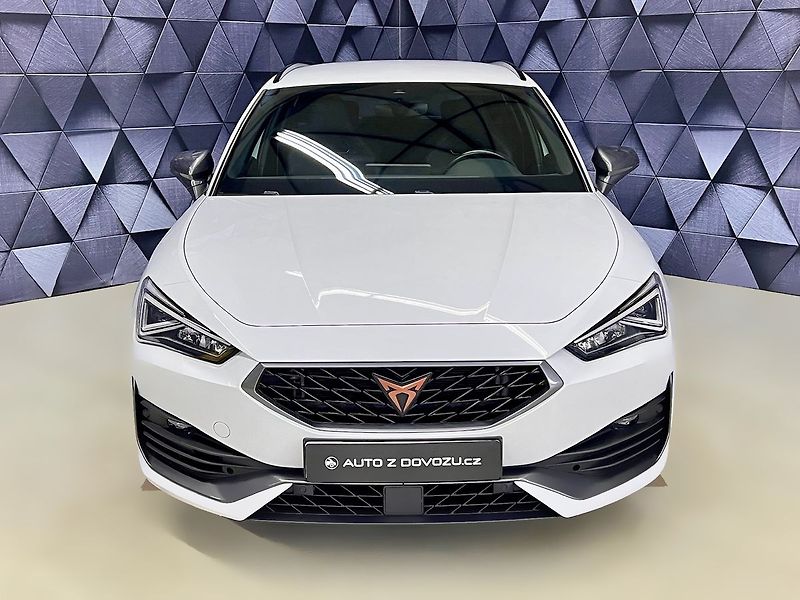 Cupra Leon 2.0TSI 228KW DSG 4WD, LED, ACC - fotka 3 z 37