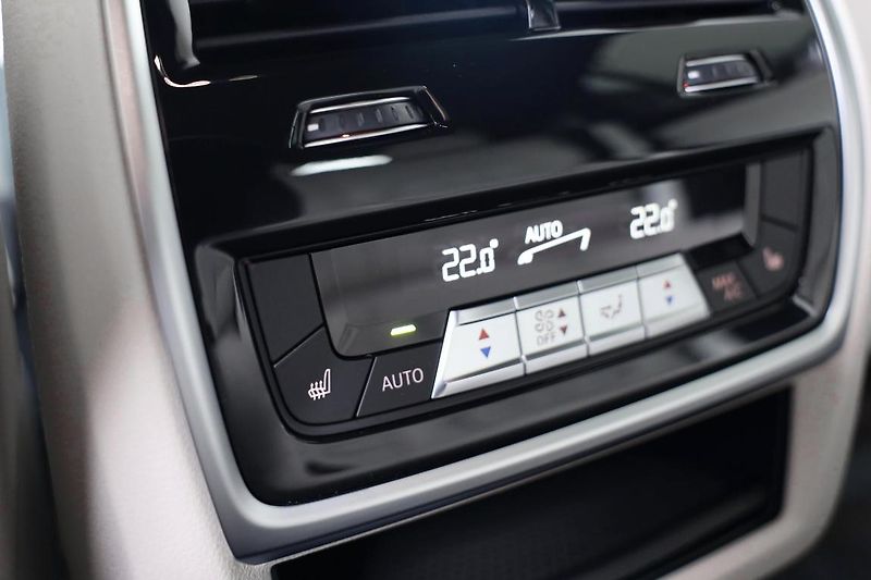 BMW X6 xDrive30d - fotka 16 z 23