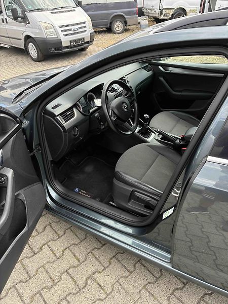 Škoda Octavia (2018) - fotka 9 z 14