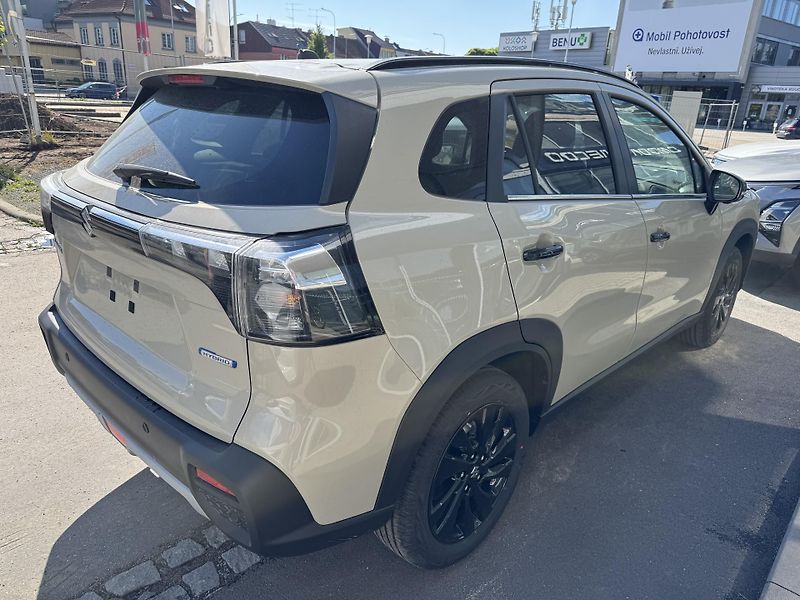 Suzuki S-Cross (2026) 1,4 Elegance Black Edition - fotka 3 z 6