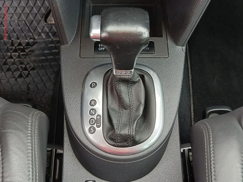 Volkswagen Touran (2007) 1.4 TSi, Highline, DSG - fotka 15 z 19
