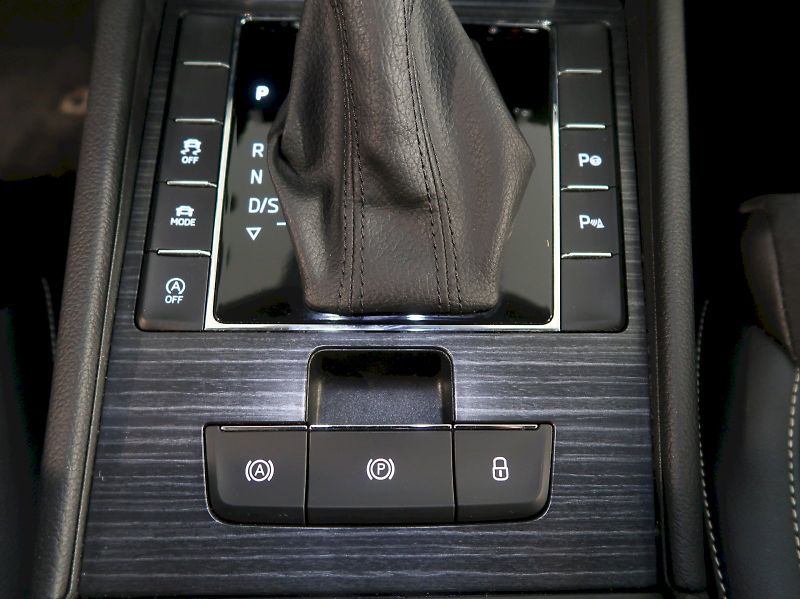 Škoda Superb (2022) STYLE 2.0TSI 140KW DSG - fotka 35 z 43