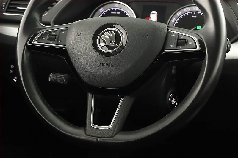 Škoda Superb (2020) Style 1.6 TDI, Automat, Navi - fotka 18 z 20