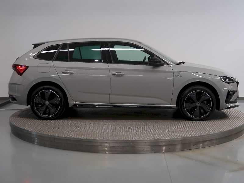 Škoda Scala (2025) MONTE CARLO 1.5TSI 110KW DSG P - fotka 8 z 40