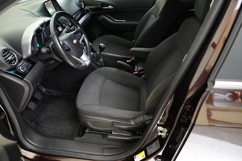 Chevrolet Orlando - fotka 11 z 26