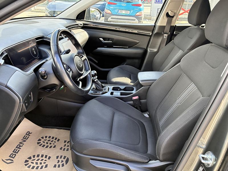 Hyundai Tucson 1,6T-GDi 110kW REZERVACE - fotka 11 z 30