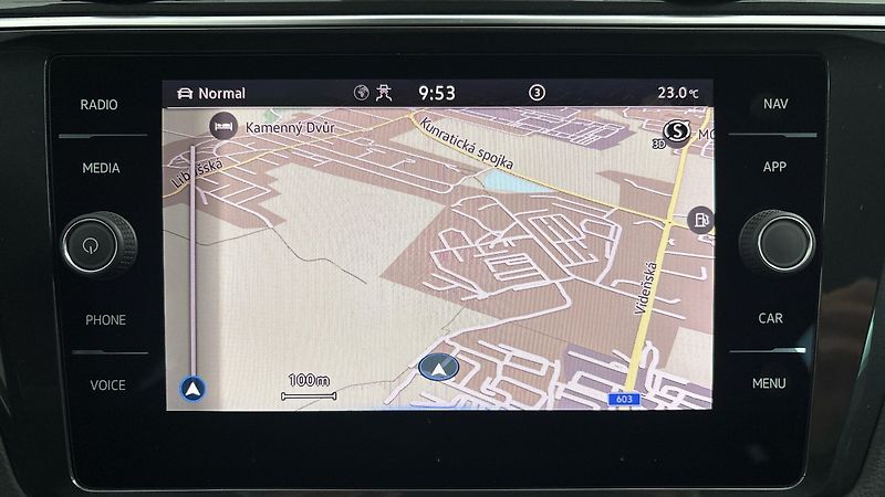 Volkswagen Tiguan 2.0 TDI DSG 4MOTION R-Line - fotka 30 z 32