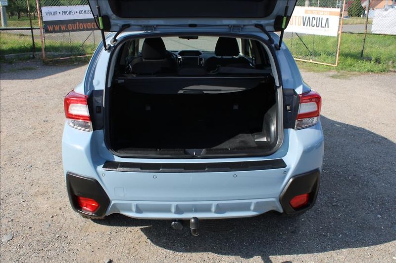 Subaru XV 2,0 i  1.maj., ČR, serviska - fotka 13 z 36