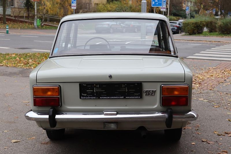 Fiat 124 1974 FIAT 124 SERIE III - fotka 12 z 50