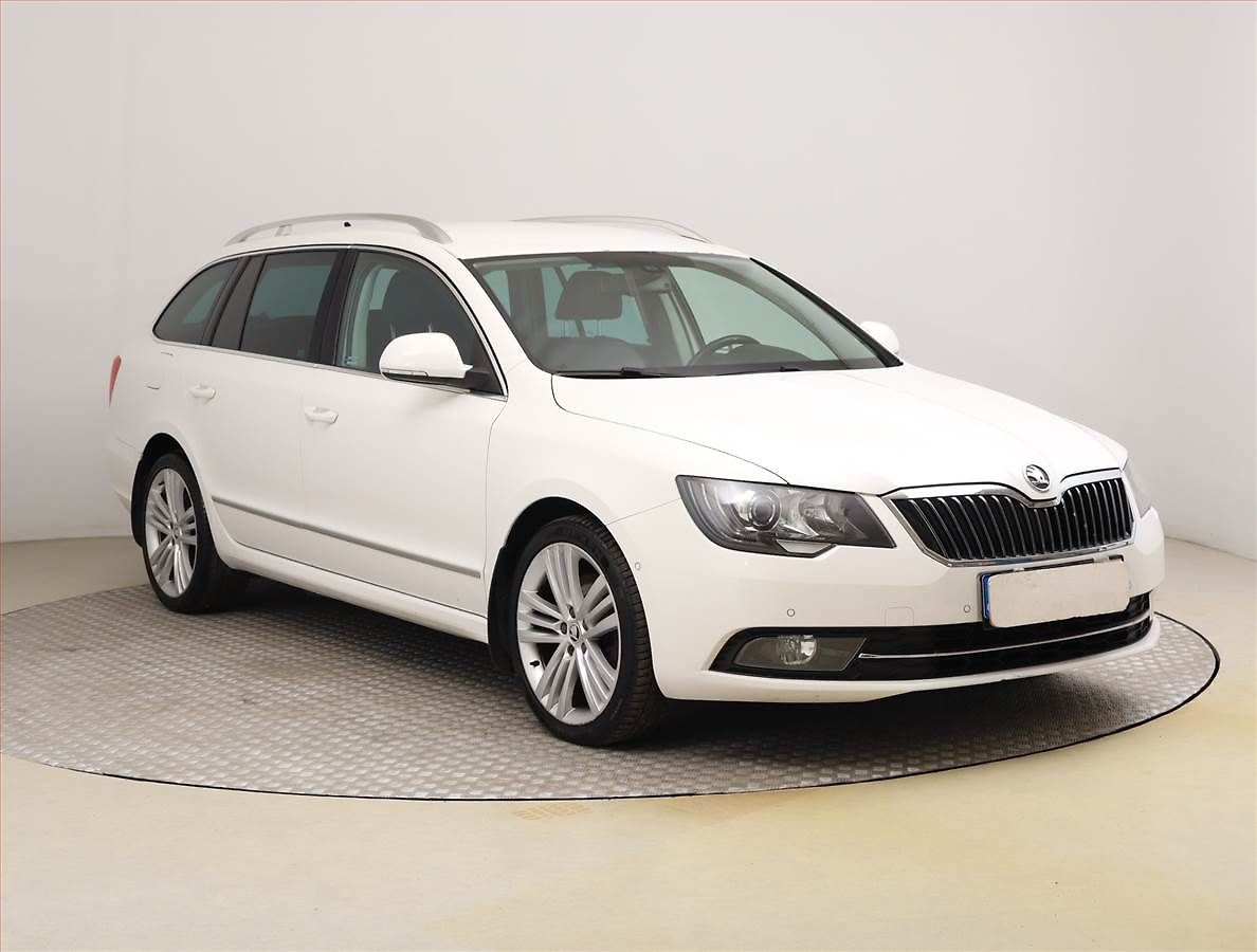 Škoda Superb 2.0 TDI, 4X4, Automat, Kůže