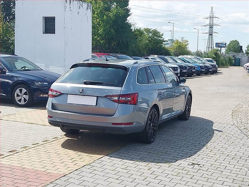 Škoda Superb (2019) 2.0 TDI, Kůže, Bi-Xenony - fotka 5 z 17