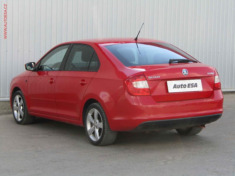 Škoda Rapid (2013) 1.6TDi, ČR, Klima - fotka 6 z 22