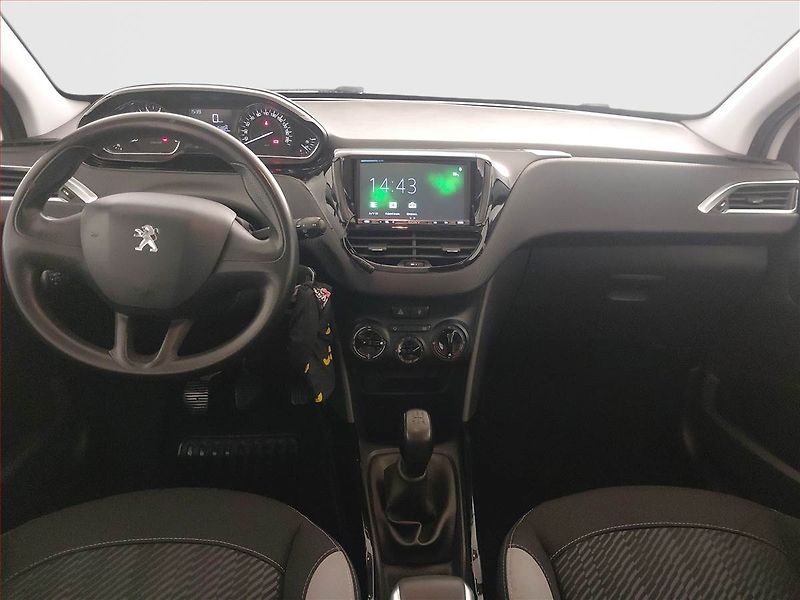 Peugeot 2008 (2014) Active 1.2 PureTech - fotka 8 z 16