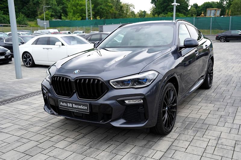 BMW X6 M50i xDrive Lasery, ČR, 530PS - fotka 2 z 48