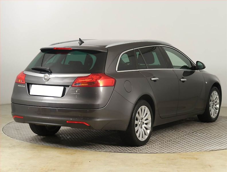 Opel Insignia (2011) 2.0 CDTI, 4X4, Serv.kniha - fotka 5 z 19