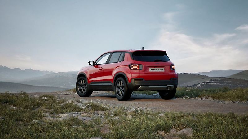 Jeep Avenger (2026) Altitude 1.2 Turbo e-Hybrid 11 - fotka 2 z 8