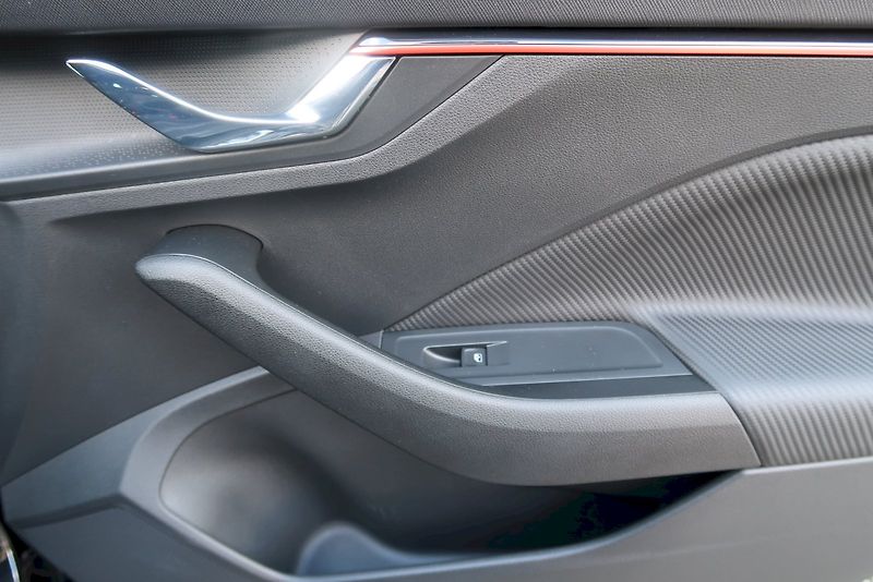 Škoda Scala (2025) MonteCarlo 1,5 TSi/110 kW - fotka 17 z 32