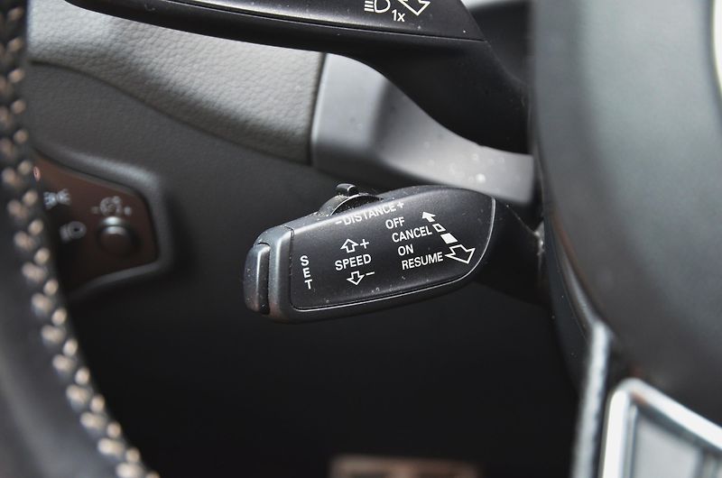 Audi Q5 (2015) 2.0 TDi 140kW Quattro S-LINE - fotka 35 z 45